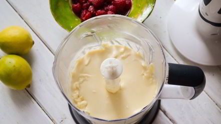 Рецепт французских тостов с начинкой из сливочного сыра и малины