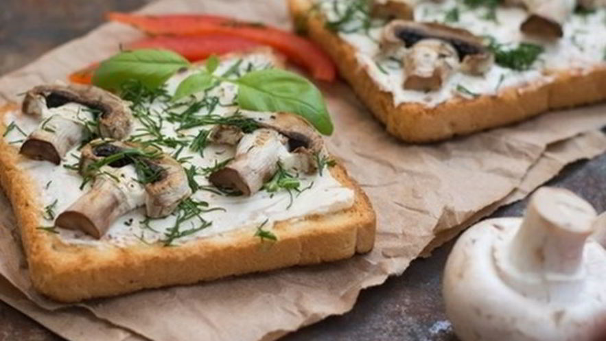 Рецепт хрустящих тостов с грибами