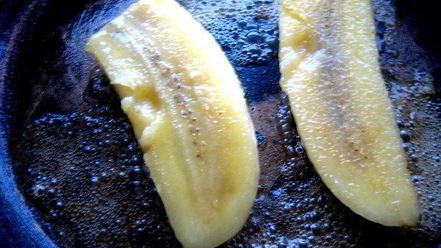 Рецепт хрустящего тоста с карамельным бананом