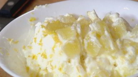 Рецепт лимонного творожка на тосте