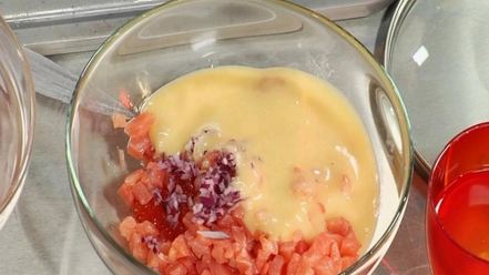 Рецепт тоста с семгой и красной икрой