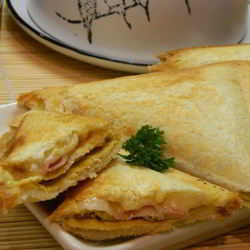 Рецепт Тоста с яичницей и беконом