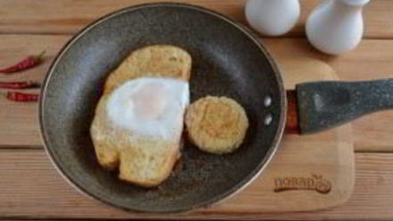 Рецепт тоста с яйцом и авокадо