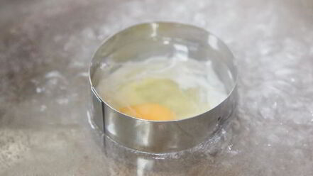 Рецепт тоста со спаржей и яйцом-пашот