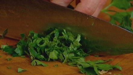 Рецепт тостов с фасолью, беконом и вялеными помидорами