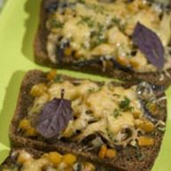 Рецепт Тостов с грибами и тыквой