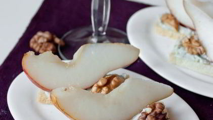 Рецепт Тостов с грушами и голубым сыром