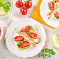 Рецепт Тостов с гуакамоле и помидорами