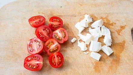 Рецепт тостов с гуакамоле и помидорами