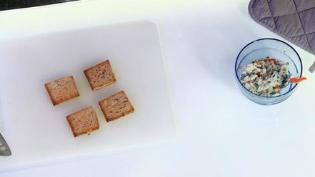 Рецепт тостов с икрой и сливочным сыром