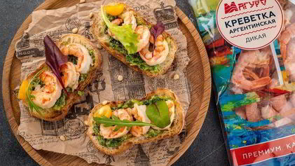 Рецепт Тостов с креветками и песто