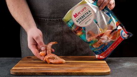 Рецепт тостов с креветками и песто