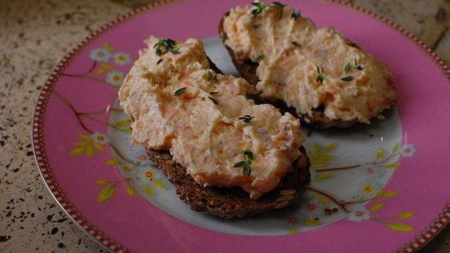Рецепт тостов с патэ из копченой форели