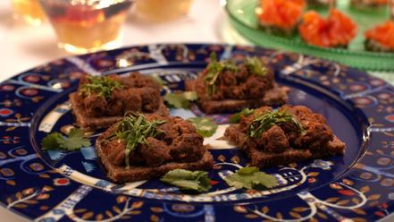 Рецепт тостов с печеночным паштетом