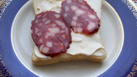 Рецепт тостов с плавленным сыром и копченой колбасой