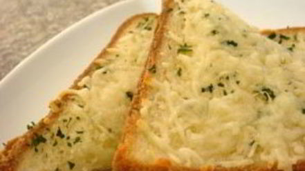 Рецепт тостов с сыром и чесноком