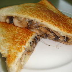 Рецепт Тостов с сыром и грибами