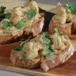 Рецепт Тостов с цветной капустой в сырном соусе