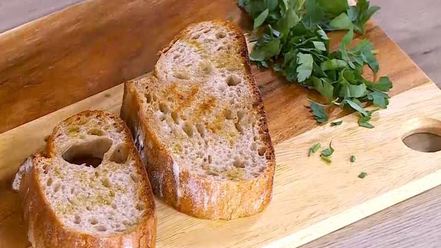 Рецепт тостов с цветной капустой в сырном соусе