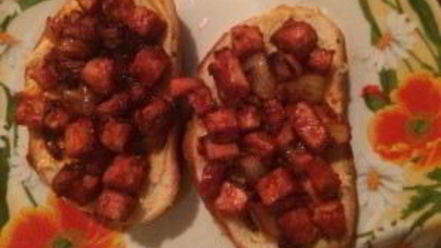 Рецепт тостов с ветчиной и овощами