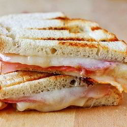 Рецепт Тостов с ветчиной и сыром