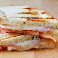 Рецепт Тостов с ветчиной и сыром