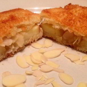 Рецепт Тостов с яблоком и миндалем