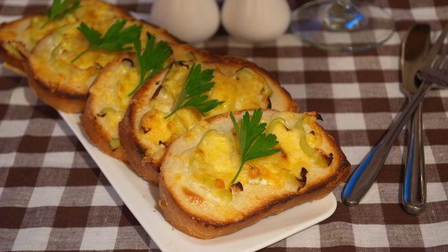 Рецепт запеченных тостов с паприкой