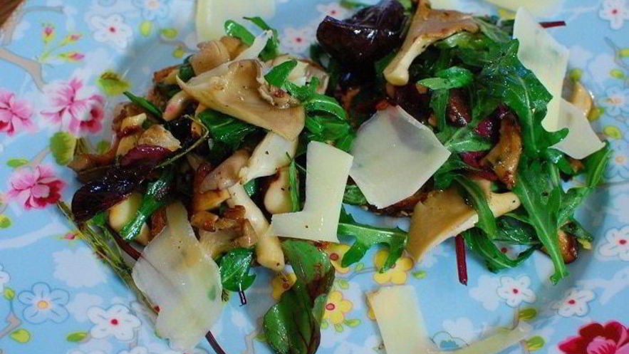 Рецепт жареных грибов на тостах