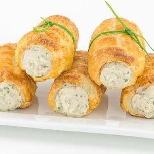 Рецепт Трубочек из слоеного теста, фаршированные луком