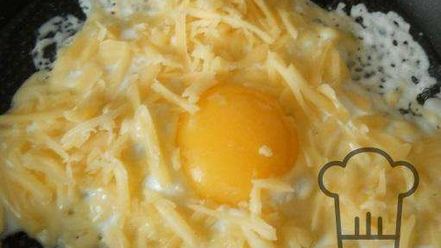 Рецепт классической яичницы на завтрак