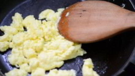 Рецепт яичницы-болтуньи