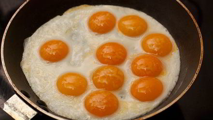 Рецепт яичницы-глазуньи из перепелиных яиц