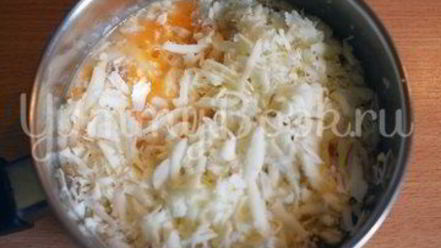 Рецепт яичницы с филе и грибами в слоеном тесте