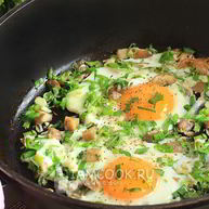 Рецепт Яичницы с грибами