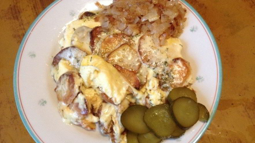 Рецепт яичницы с картофелем и сыром