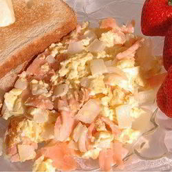 Рецепт Яичницы с копченым лососем и лимонным кремом