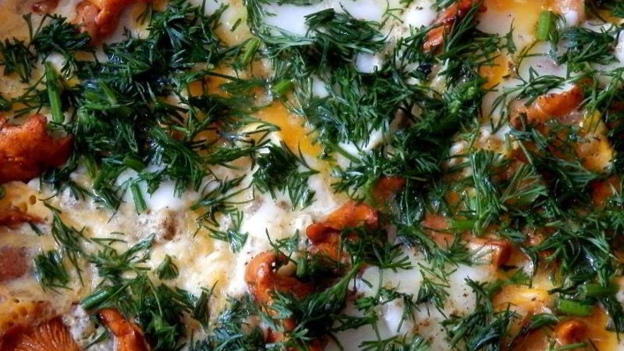 Рецепт яичницы с лисичками