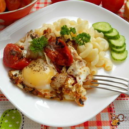 Рецепт Яичницы с салом и помидорами