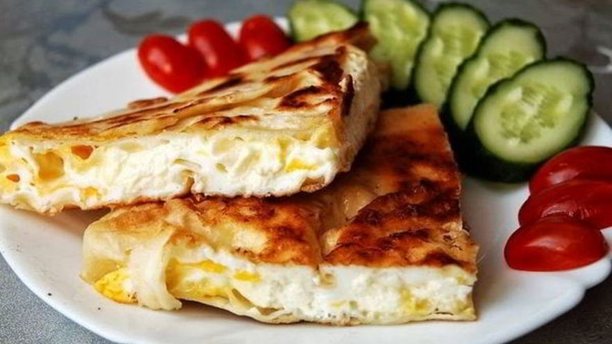 Рецепт яичницы с сыром в лаваше