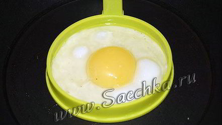 Рецепт яичницы со шпинатом