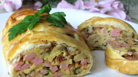 Рецепт яичницы в слоеном тесте к завтраку