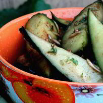 Закуска Битые огурцы