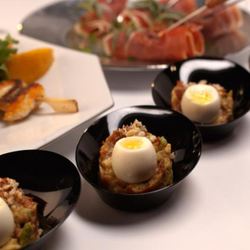 Рецепт Закуски из авокадо с перепелиным яйцом