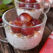 Закуска из козьего сыра с виноградом