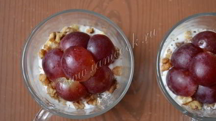 Рецепт закуски из козьего сыра с виноградом