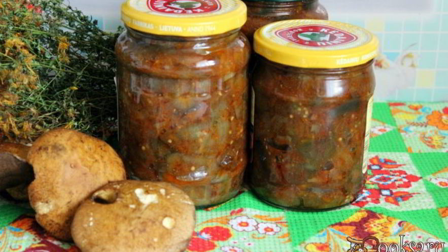 Рецепт закуски из лесных грибов с баклажанами