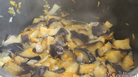 Рецепт закуски из лесных грибов с баклажанами