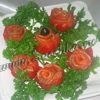 Закуска Цветы из помидор
