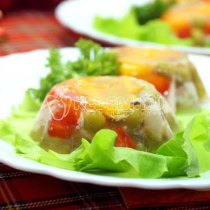 Рецепт Заливного из курицы Праздничное